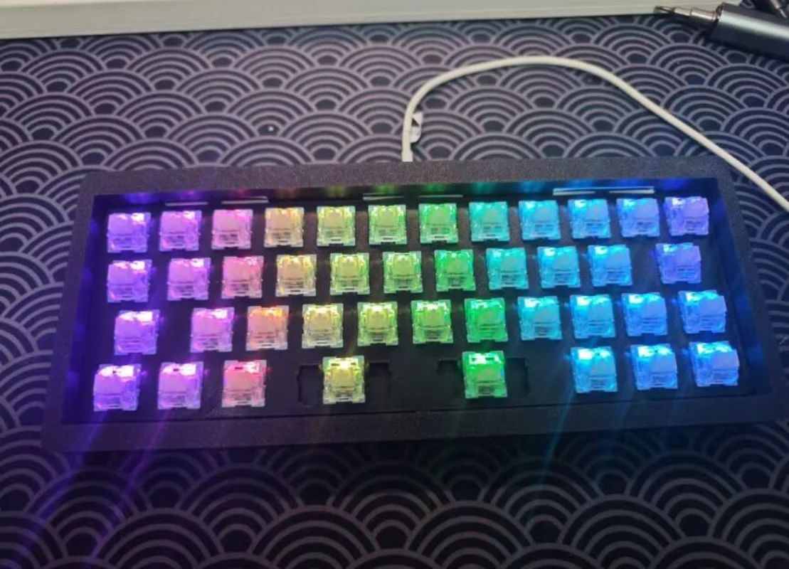 40% Plank Mini Keyboard Kit Wi - Gaming Keyboard Extension のレビューと価格