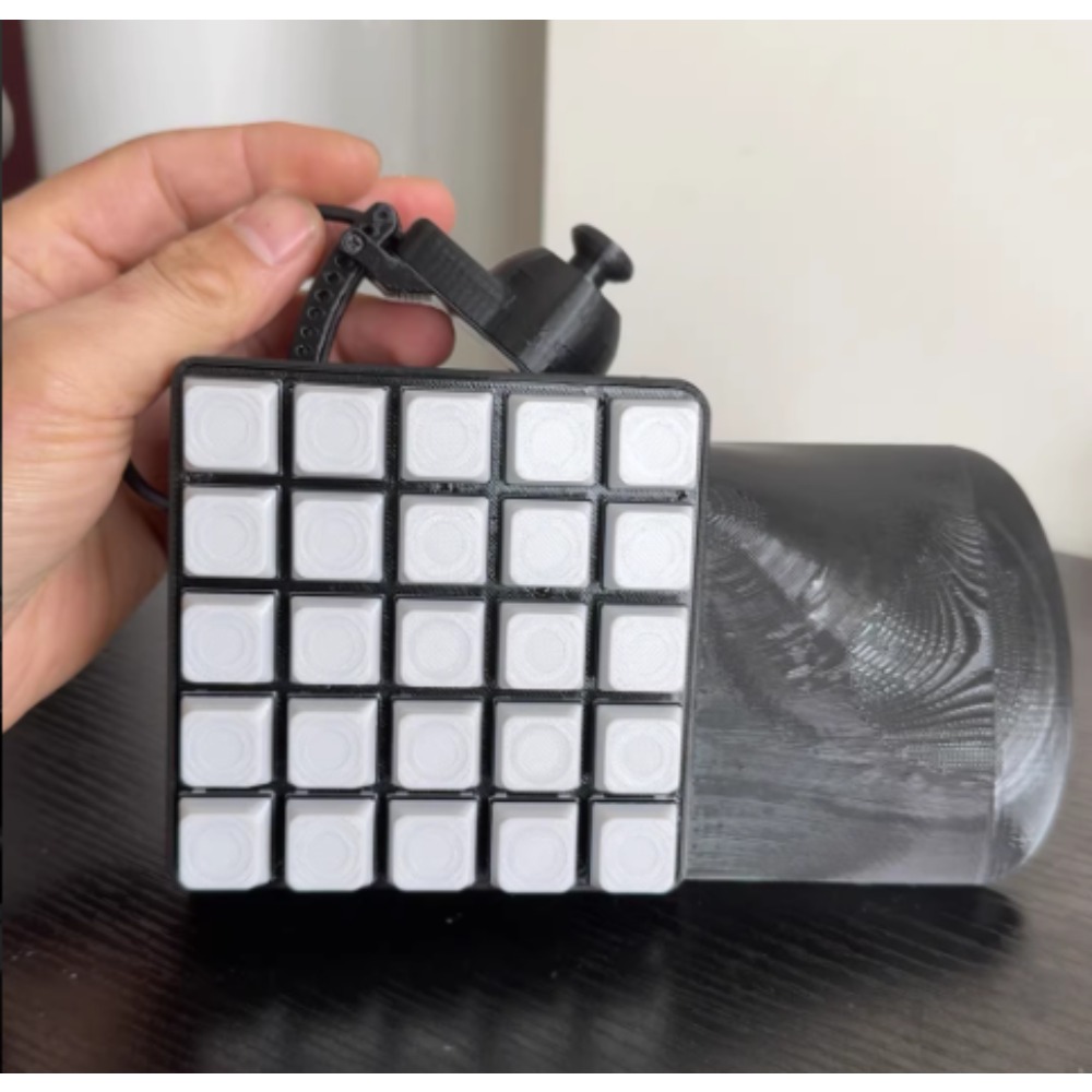 DIY One-handed Game Joystick G - Gaming Keyboard Hand のレビューと価格