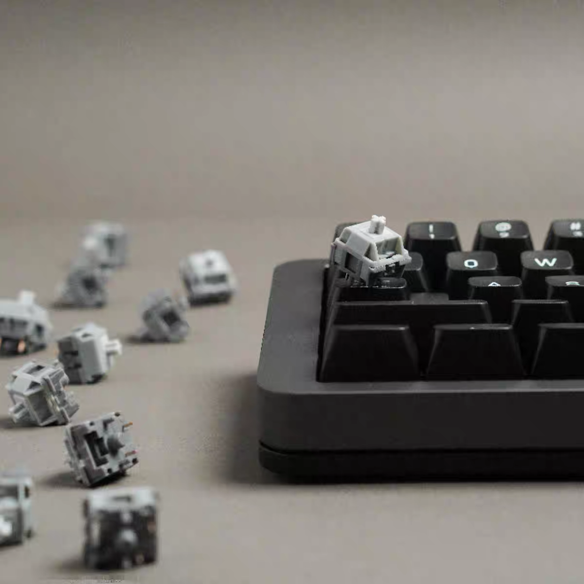 HMX Cang Lan V3 5pins Linear 4 - Gaming Keyboard Thocky のレビューと価格