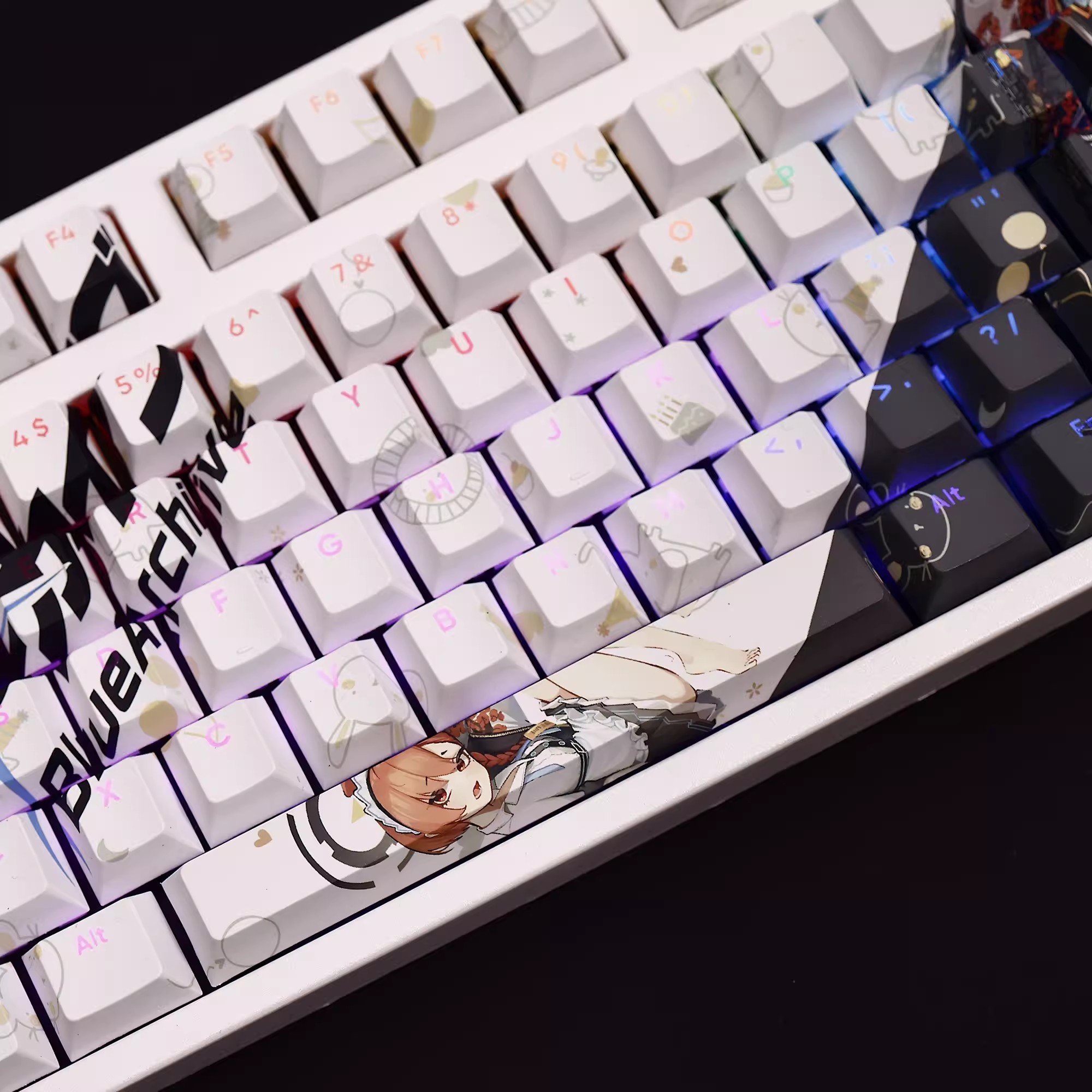 108 Keys/set Blue Archive Mika - Gaming Keyboard Blue のレビューと価格