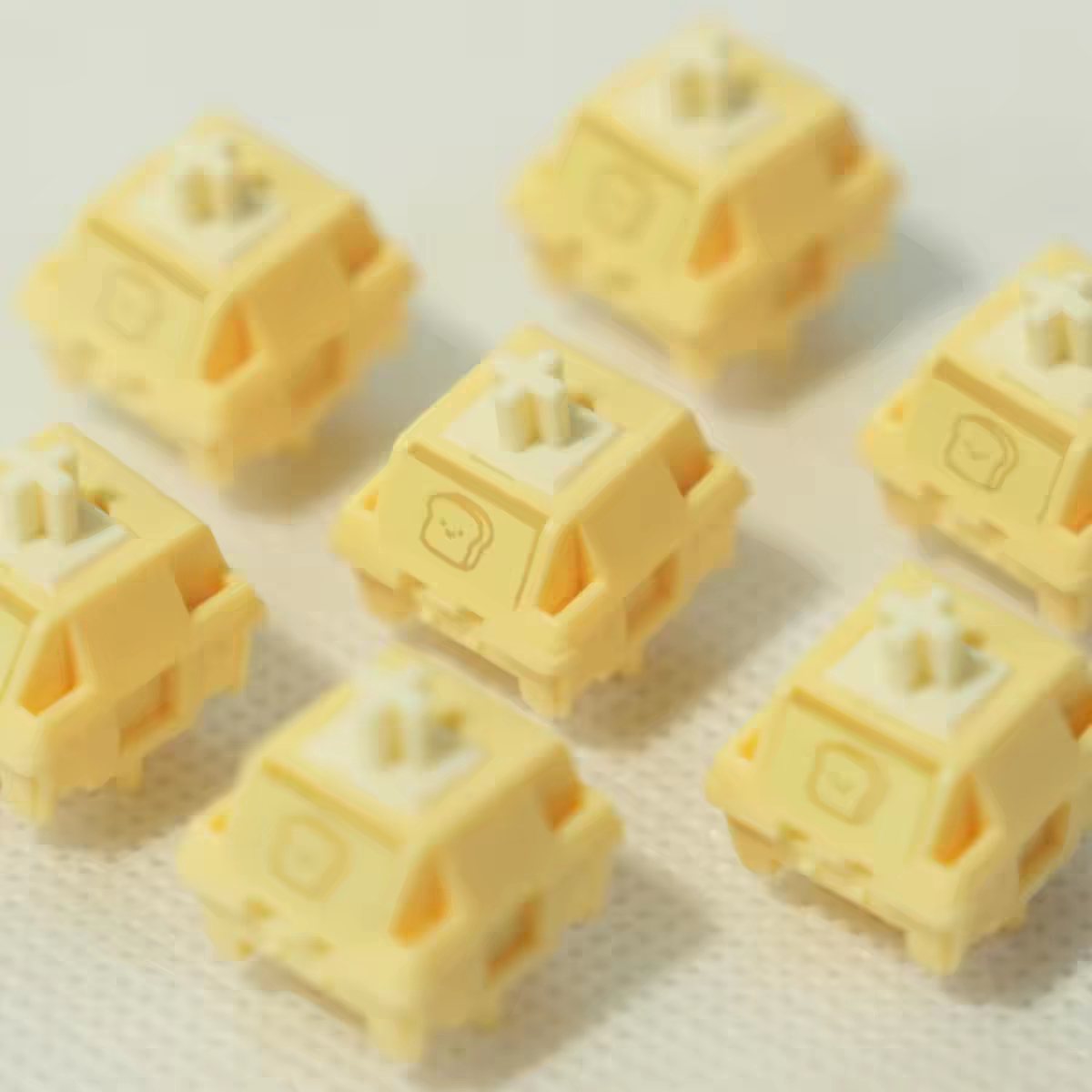 Rena Lab X HMX Toast Switch Li - Gaming Keyboard Thocky のレビューと価格