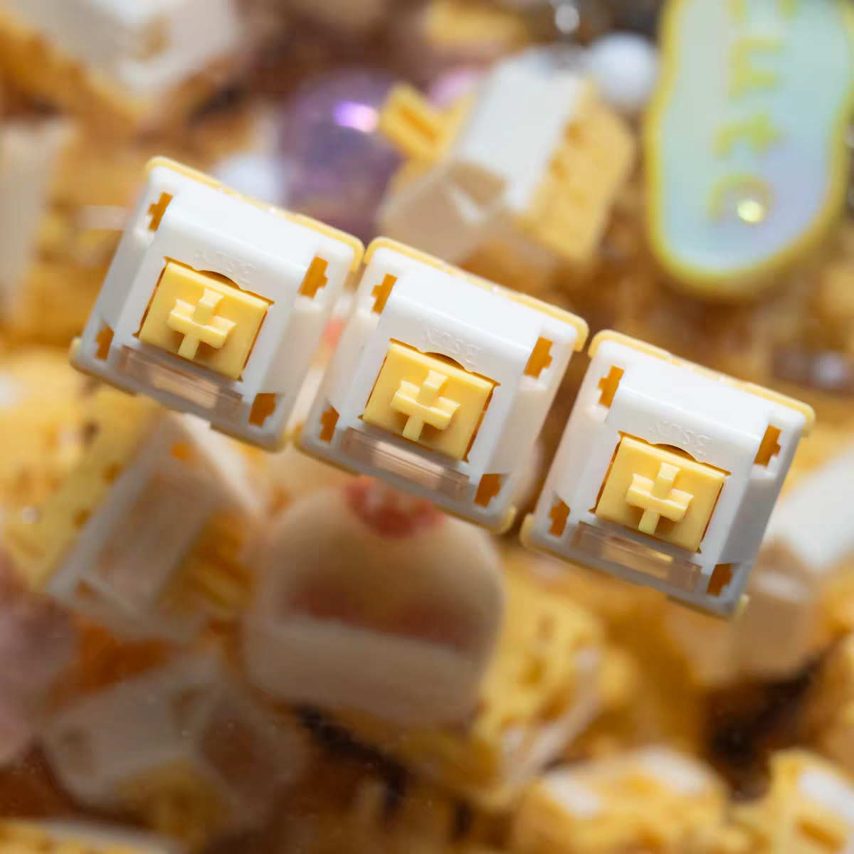 Milk Dragon V2 QVQ N2 Switch 5 - Gaming Keyboard Thocky のレビューと価格