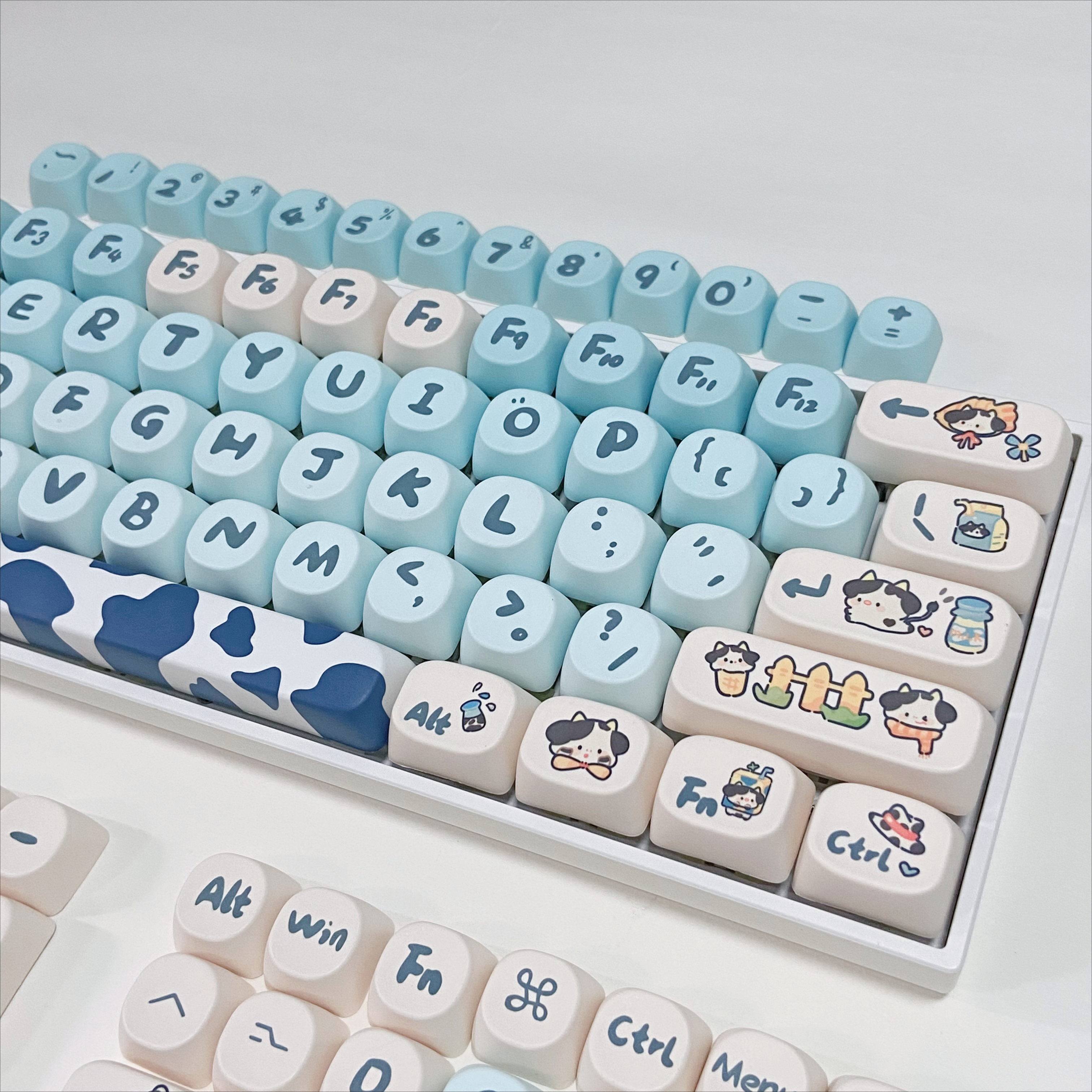 Blue Cow Keycaps for Mechanica - Gaming Keyboard Blue のレビューと価格