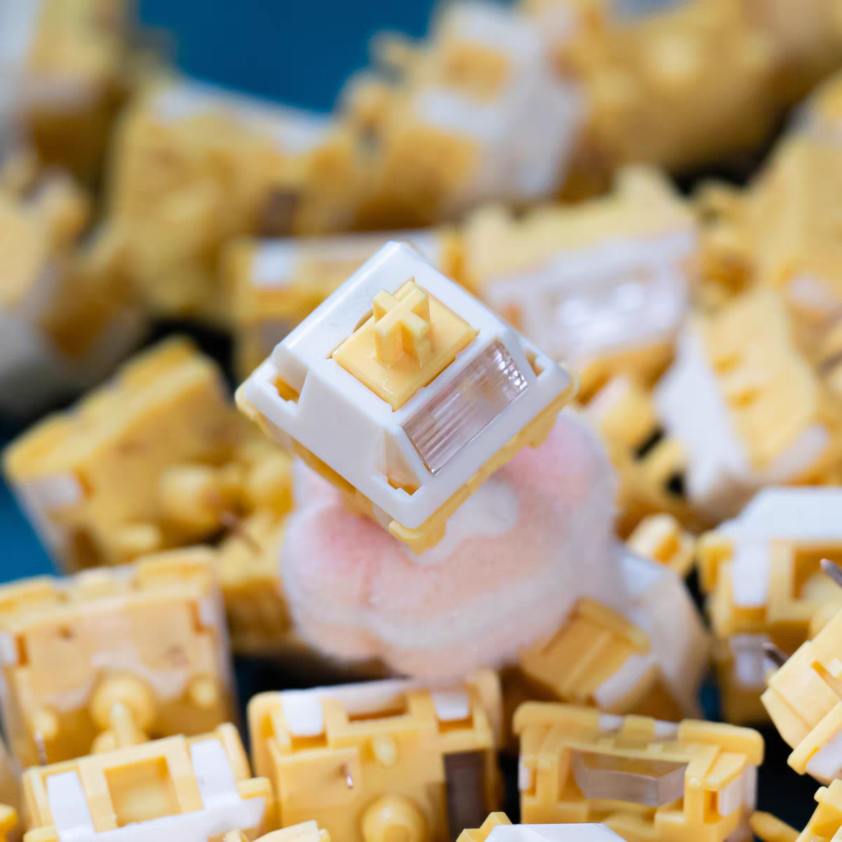 QVQ N2 Milk Dragon V2 Switch L - Gaming Keyboard Thocky のレビューと価格