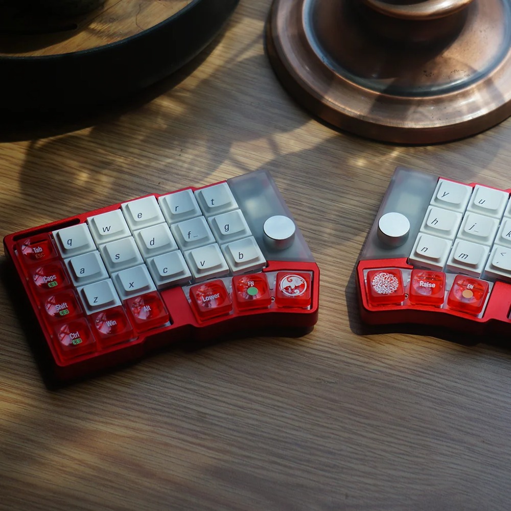 Cornix Split Keyboard Wireless - Gaming Keyboard Ergonomic のレビューと価格