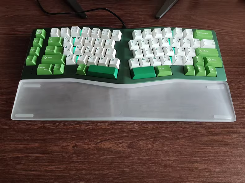 Neo Ergo Palm Rest CustomWoode - Gaming Keyboard Hand のレビューと価格